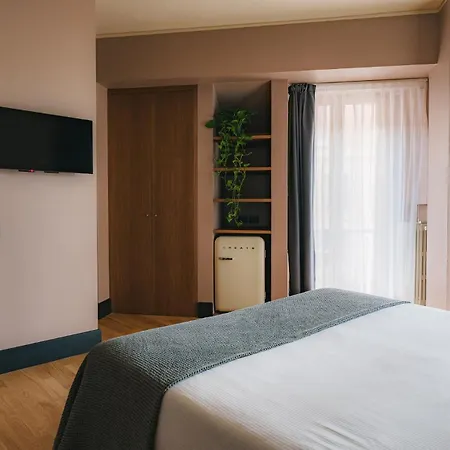 아파트 C-hotels Alamanni21 *